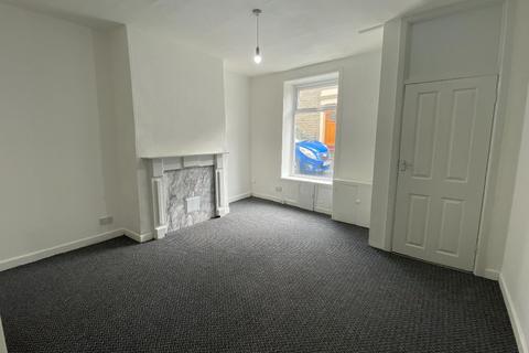 2 bedroom terraced house to rent, Preston Street, Darwen