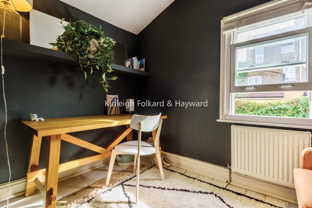 7428f185-26fb-4d9...