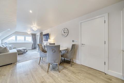 2 bedroom flat to rent, Ash Tree Close Orpington BR6