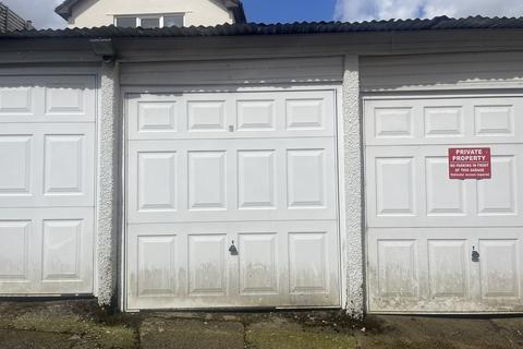 Garage to rent, Exminster