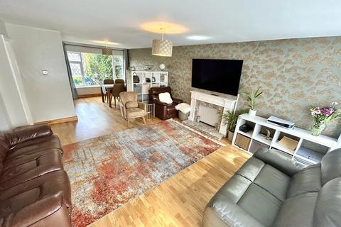 3 bedroom terraced house for sale, Solihull Road, Shirley