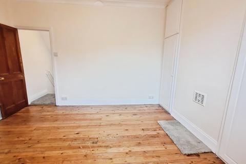 undefined, Rose Avenue, Leeds LS18