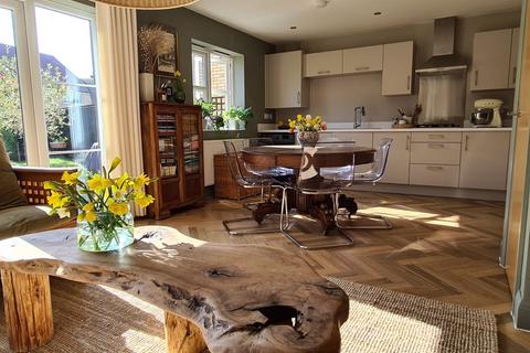 4 bedroom detached house for sale, Groundstone Way, Corsham SN13