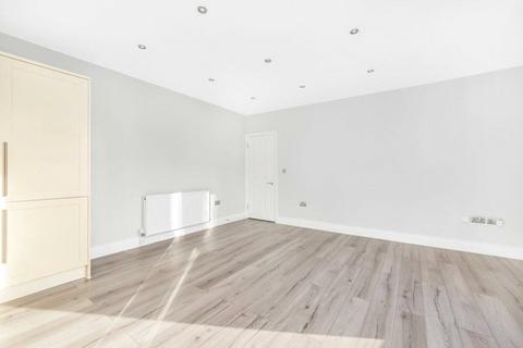 2 bedroom apartment to rent, Comerford Road, Brockley, SE4