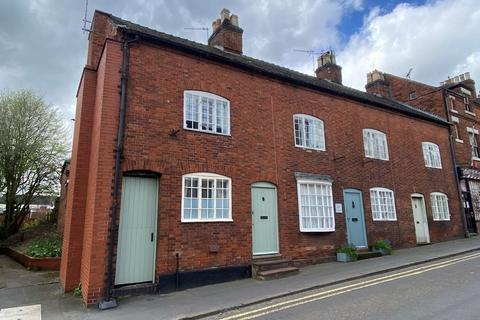 15 Bridge Street, Uttoxeter, ST14 8AR