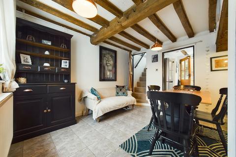 15 Bridge Street, Uttoxeter, ST14 8AR
