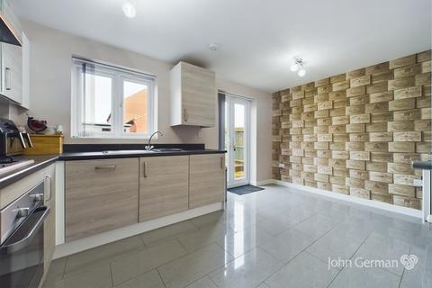 59 Cascade Close, Burton-on-trent, DE14 1DX