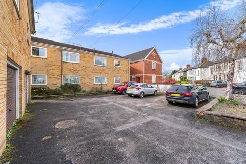 2 bedroom flat for sale, Tyn-y-pwll Road, Whitchurch, Cardiff