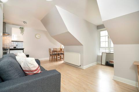 2 bedroom apartment to rent, Easter Road, Edinburgh, Midlothian