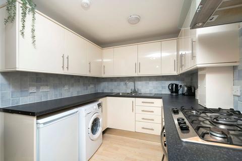 2 bedroom apartment to rent, Easter Road, Edinburgh, Midlothian
