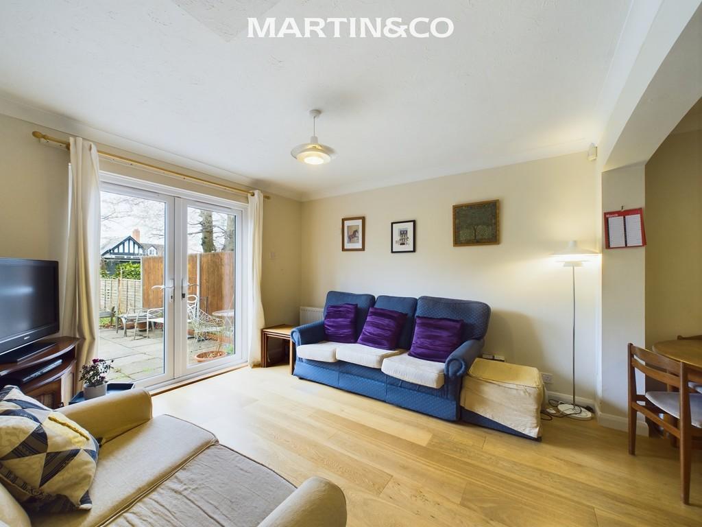 Poppy Place, Wokingham 2 bed terraced house for sale £435,000