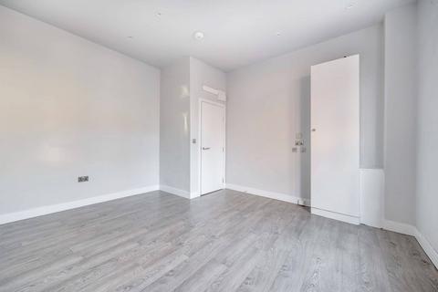 2 bedroom flat to rent, New Cross Road, New Cross, London, SE14