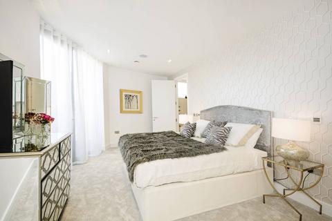 3 bedroom flat for sale, Aylmer Road, East Finchley, London, N2