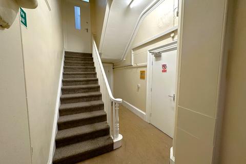 3 bedroom apartment to rent, Warwick Road, Carlisle