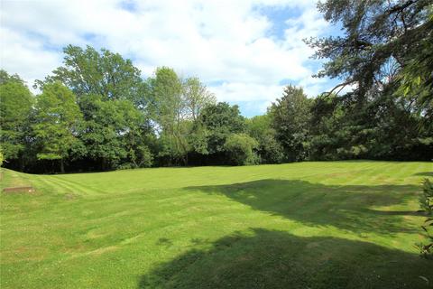 22 Davos Close, Woking, GU22 7SL