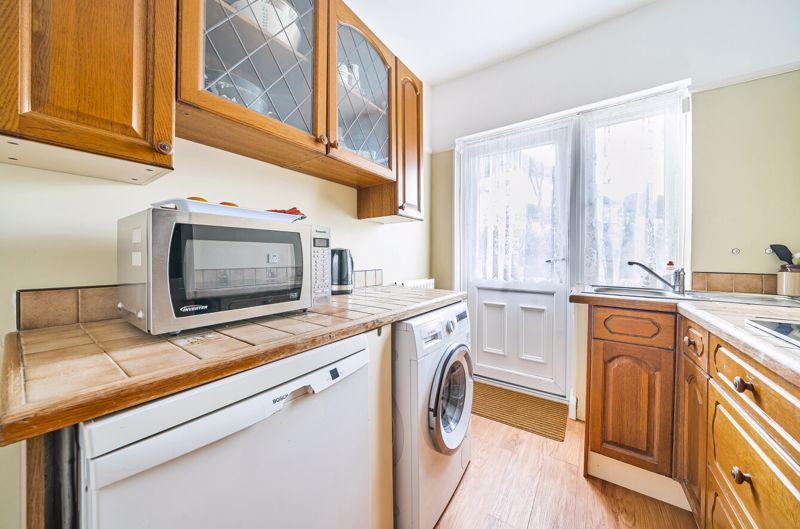 Kitchen shot 1