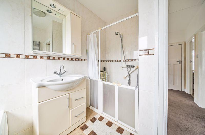 Bathroom shot 2