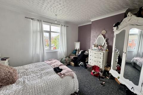 3 bedroom end of terrace house for sale, LOUTH ROAD, SCARTHO