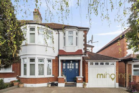 4 bedroom semi-detached house for sale, Bourne Hill, London, N13