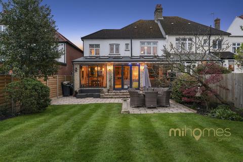 4 bedroom semi-detached house for sale, Bourne Hill, London, N13