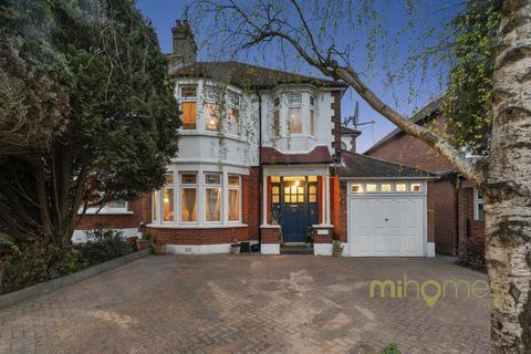 4 bedroom semi-detached house for sale, Bourne Hill, London, N13