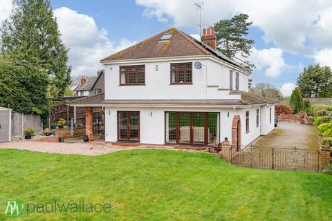 5 bedroom detached house for sale, Epping Road, Nazeing
