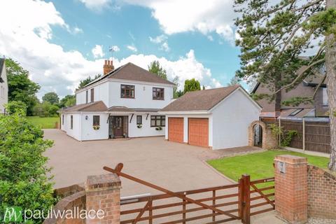 Moorings Epping Road, Nazeing, Waltham Abbey, EN9 2DH