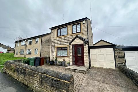 3 bedroom detached house for sale, Smalewell Road, Pudsey