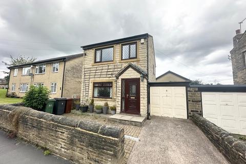 3 bedroom detached house for sale, Smalewell Road, Pudsey