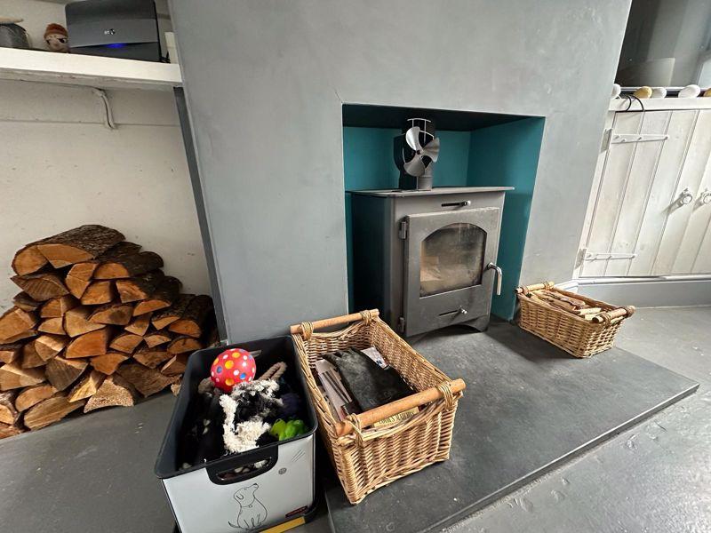Log burner