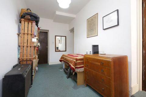 63b Lordship Road, London, N16 0QJ