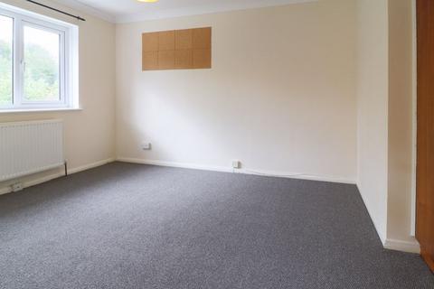 2 Hardy Close, Canterbury, CT2 8JS