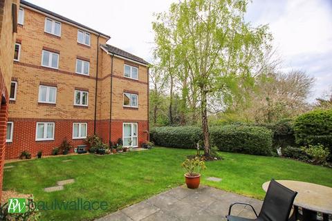 1 bedroom retirement property for sale, Silver Birch Court, Cheshunt