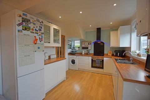 3 bedroom semi-detached house for sale, The Close, Scarborough YO12