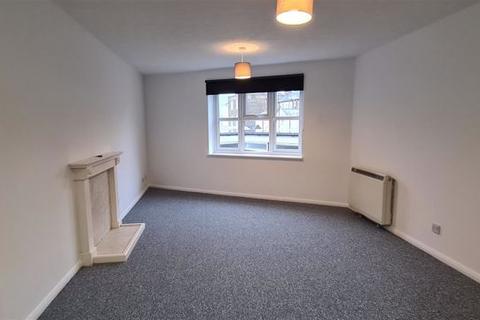 1 bedroom property to rent, High Street, Rochester ME1