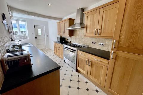 2 bedroom terraced house for sale, The Green, Wooburn Green HP10