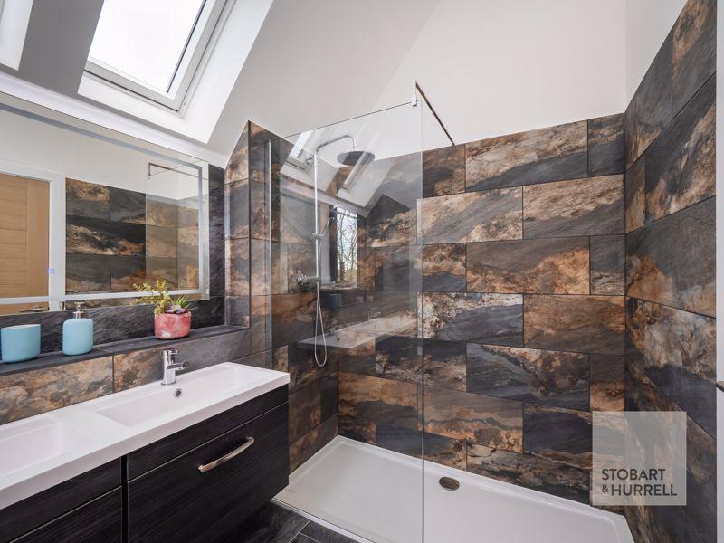 En-Suite Bedroom 1