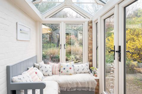 2 bedroom semi-detached house for sale, Furlong Road, Westcott