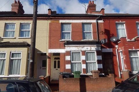 3 bedroom terraced house for sale, Naseby Road, Luton