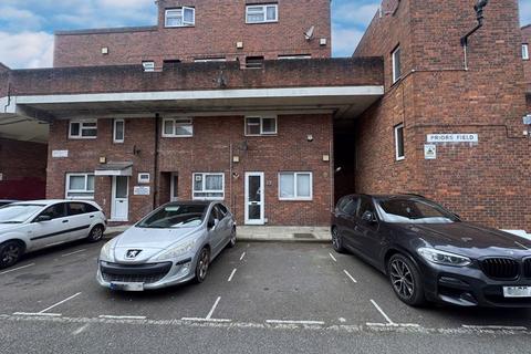 2 bedroom maisonette for sale, Priors Field, Northolt