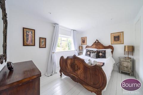3 bedroom semi-detached house to rent, West End Lane, Esher, Surrey, KT10