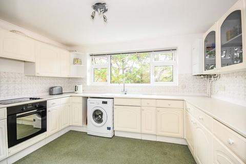 2 bedroom flat to rent, Dean Park Mansions, Bournemouth
