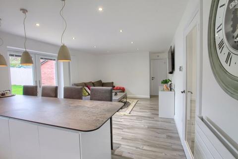 3 bedroom detached bungalow to rent, Hollybush Avenue, Ingleby Barwick