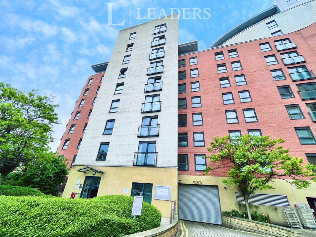 Mackenzie House, Leeds 2 bed apartment £1,150 pcm (£265 pw)