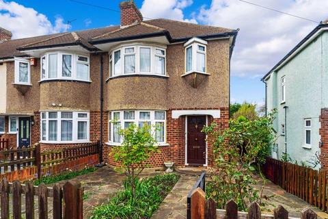 3 bedroom end of terrace house for sale, St. Philips Avenue, Worcester Park