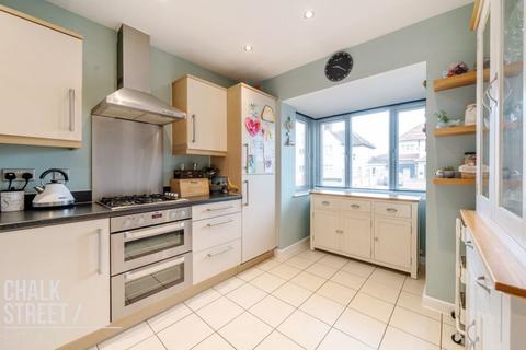 38 North Road, Purfleet-on-thames, RM19 1TU