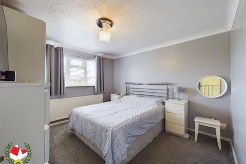 72 Wheatway, Gloucester, GL4 4BJ