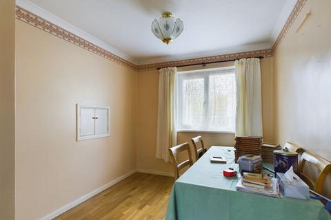14 Tregavethan View, Threemilestone, Truro, TR3 6SS