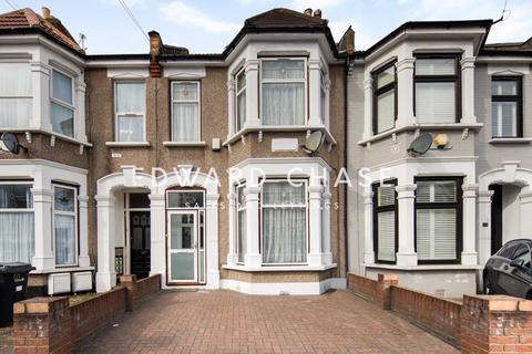 4 bedroom terraced house to rent, Haslemere Road, Seven Kings, IG3
