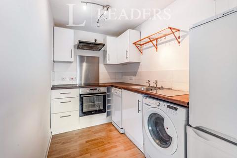 2 bedroom flat to rent, Bolton Road, Maidenbower